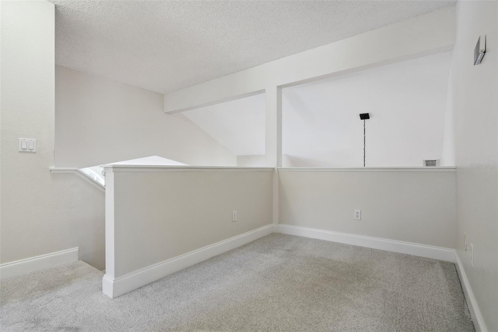 Image 29 of 55 For 13821 Boros Street