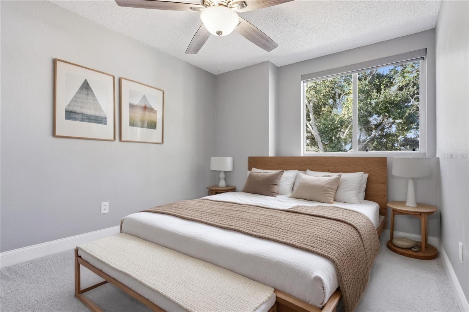 Image 34 of 55 For 13821 Boros Street