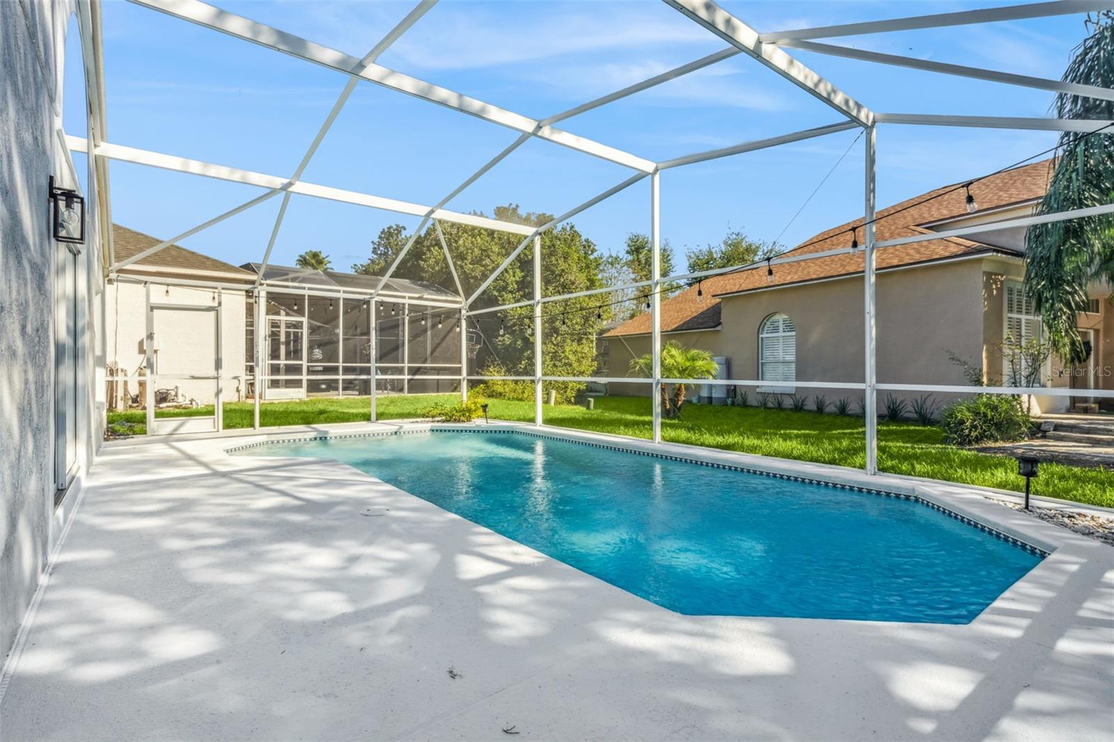 Image 43 of 55 For 13821 Boros Street