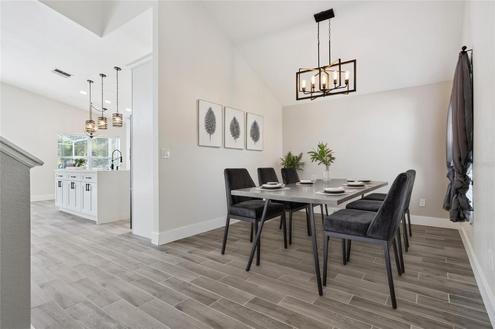 Image 5 of 55 For 13821 Boros Street