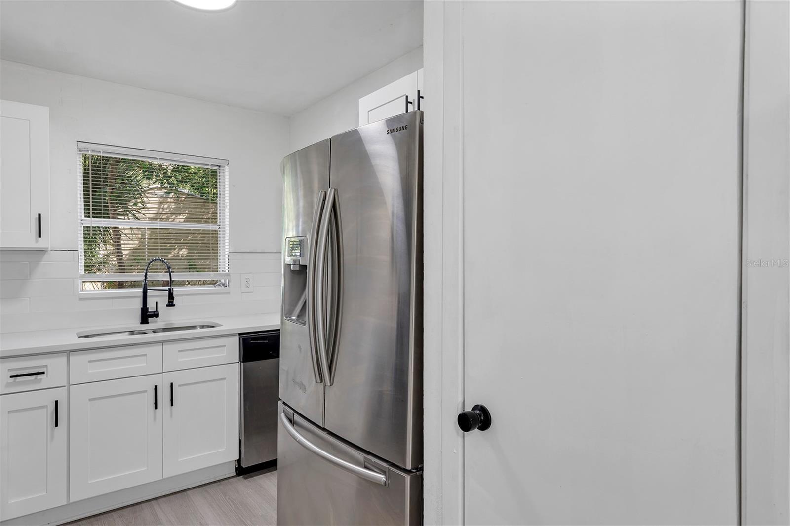 Image 10 of 26 For 1417 Pembrook Drive