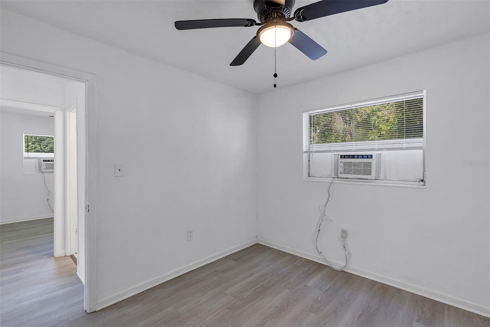Image 15 of 26 For 1417 Pembrook Drive