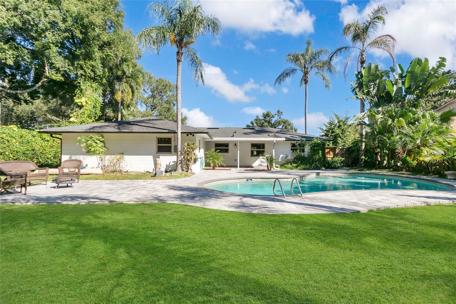 Image 31 of 41 For 316 Harbour Island Road