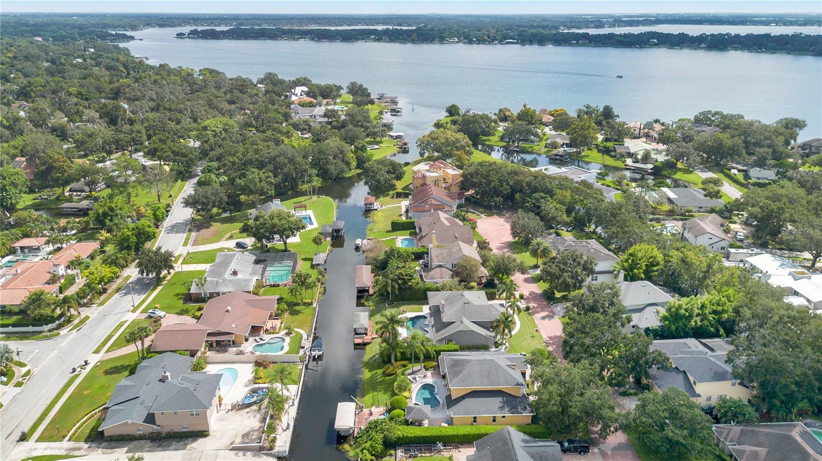 Image 4 of 41 For 316 Harbour Island Road