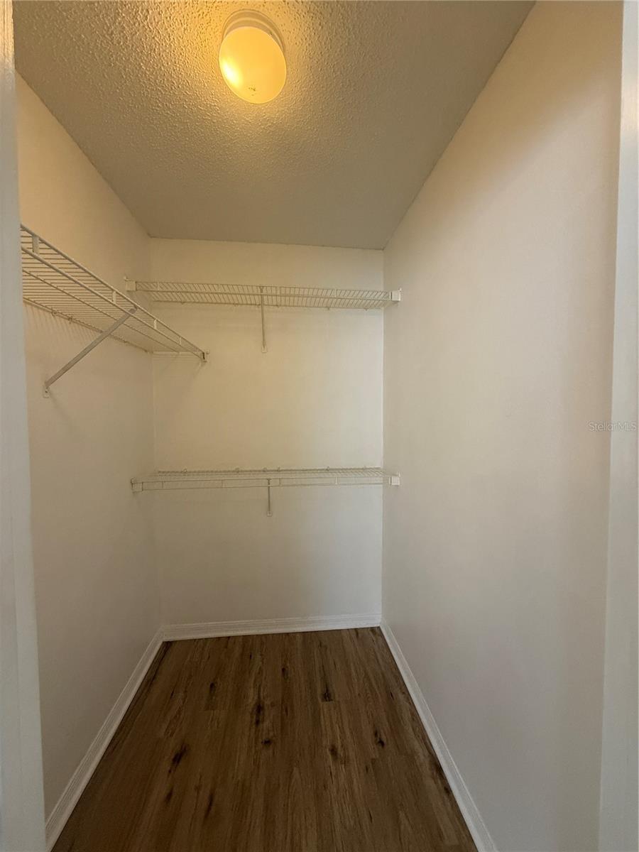 Image 8 of 9 For 1949 Summer Club Drive 113