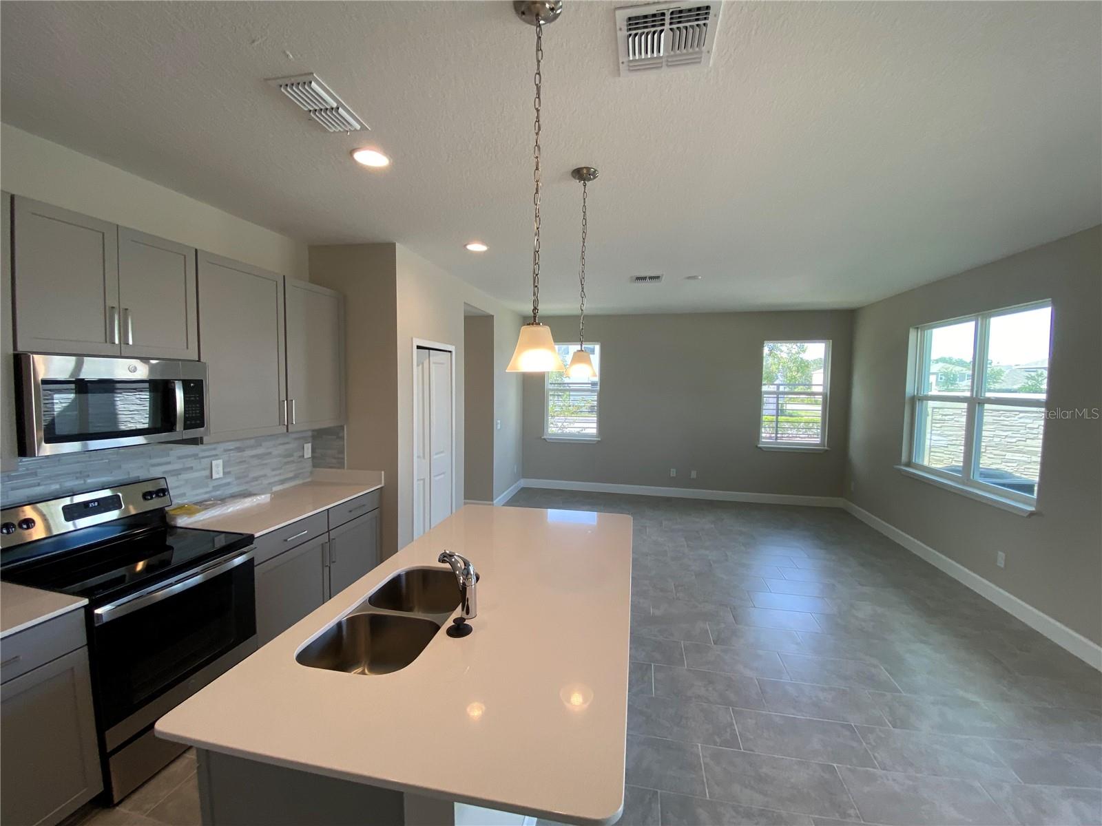Image 6 of 57 For 1405 Captiva Cove 24