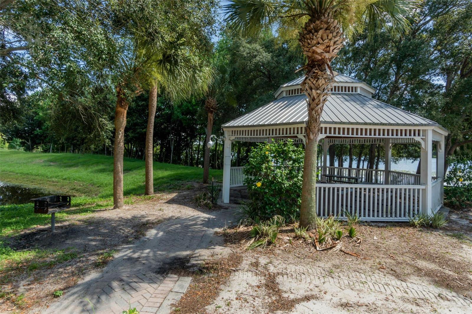 Image 23 of 47 For 3446 Soho St  303