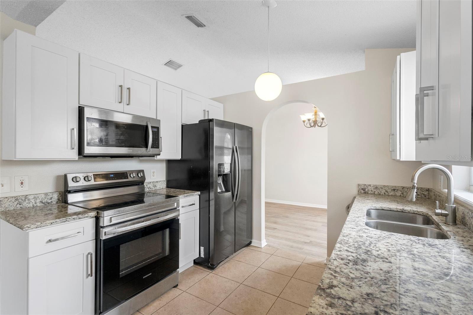 Image 20 of 49 For 2466 Augusta Way