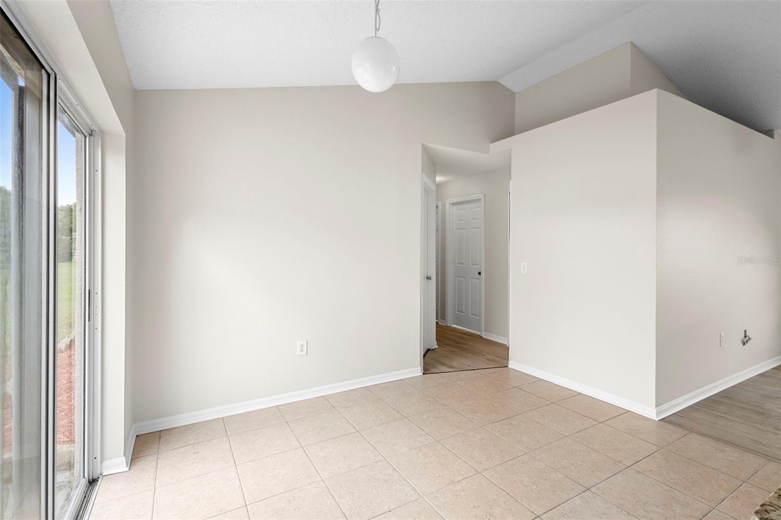 Image 23 of 49 For 2466 Augusta Way