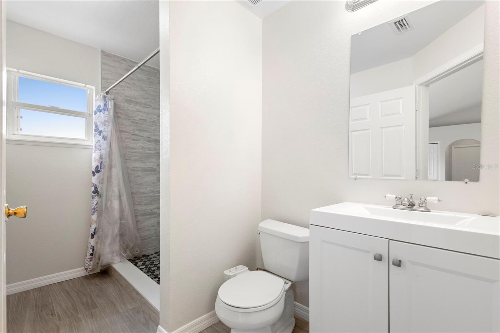 Image 25 of 49 For 2466 Augusta Way