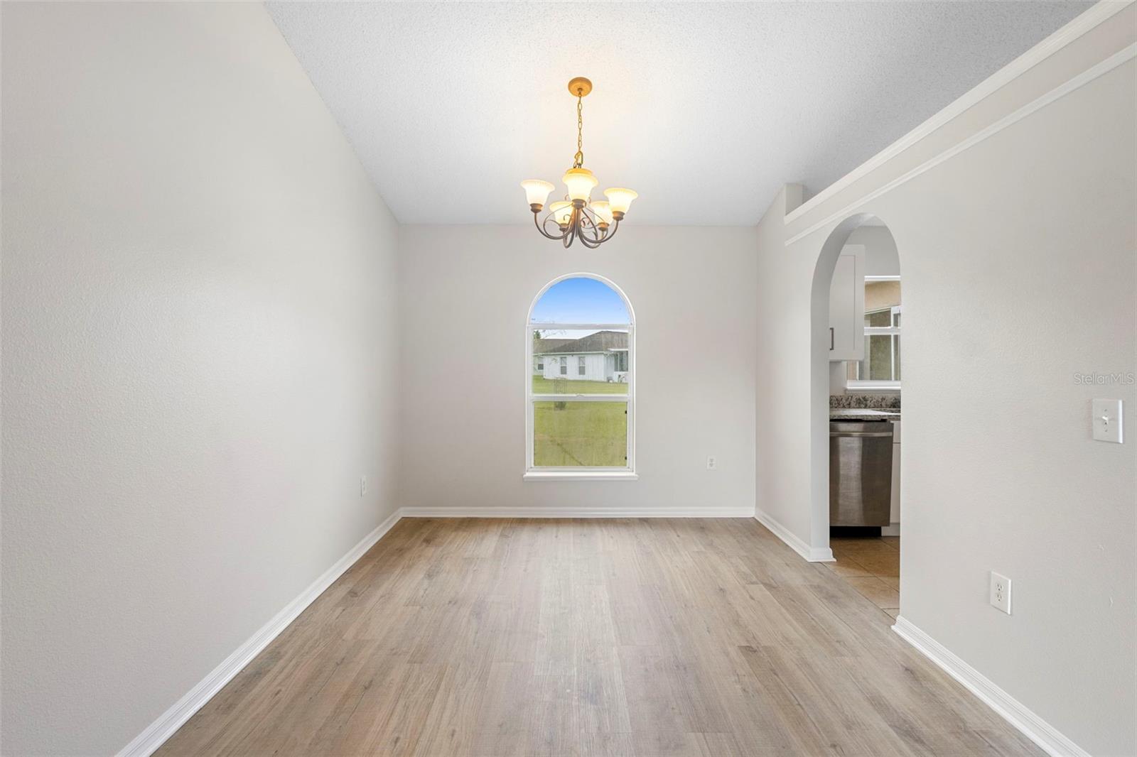 Image 3 of 49 For 2466 Augusta Way