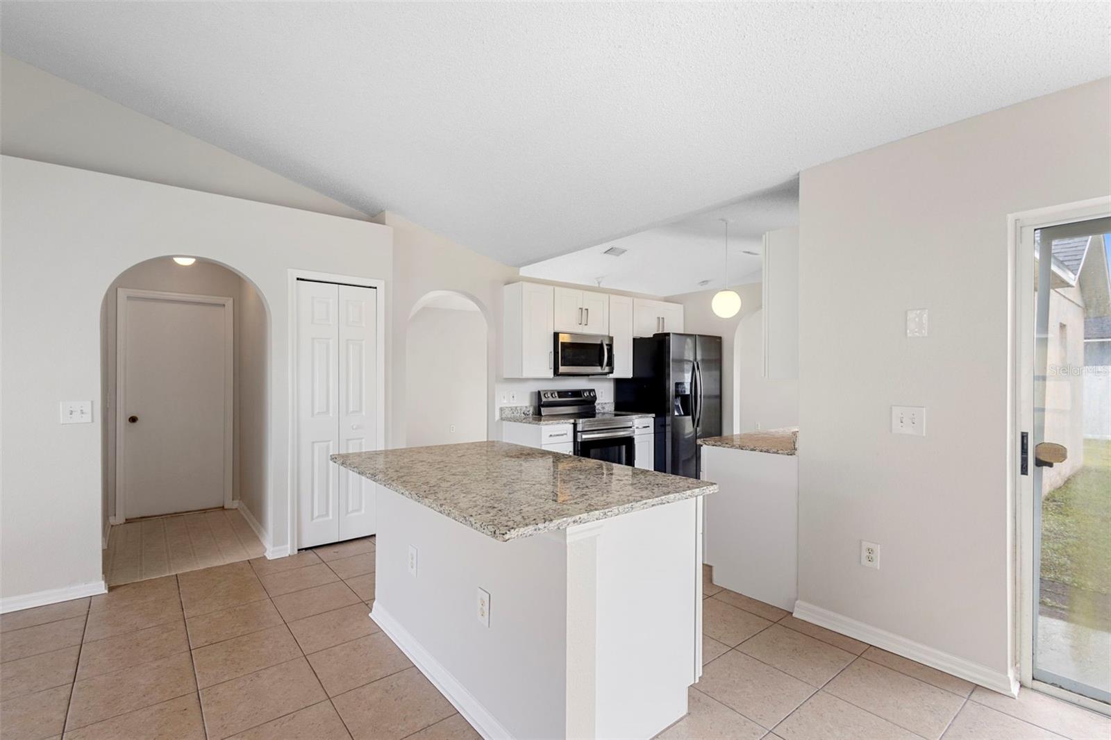 Image 34 of 49 For 2466 Augusta Way