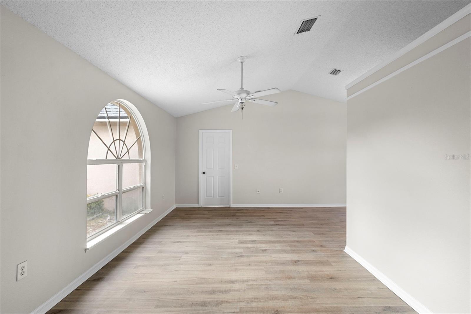 Image 9 of 49 For 2466 Augusta Way