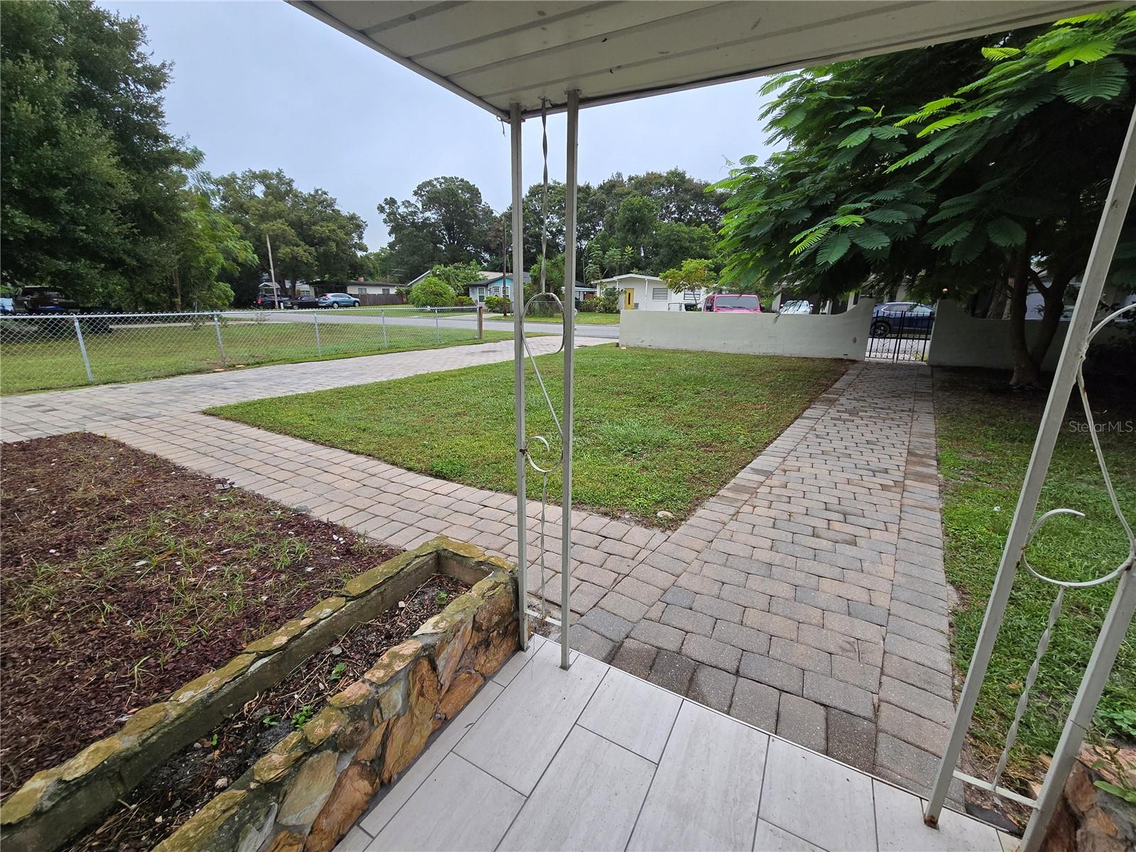 Image 14 of 15 For 812 High Street