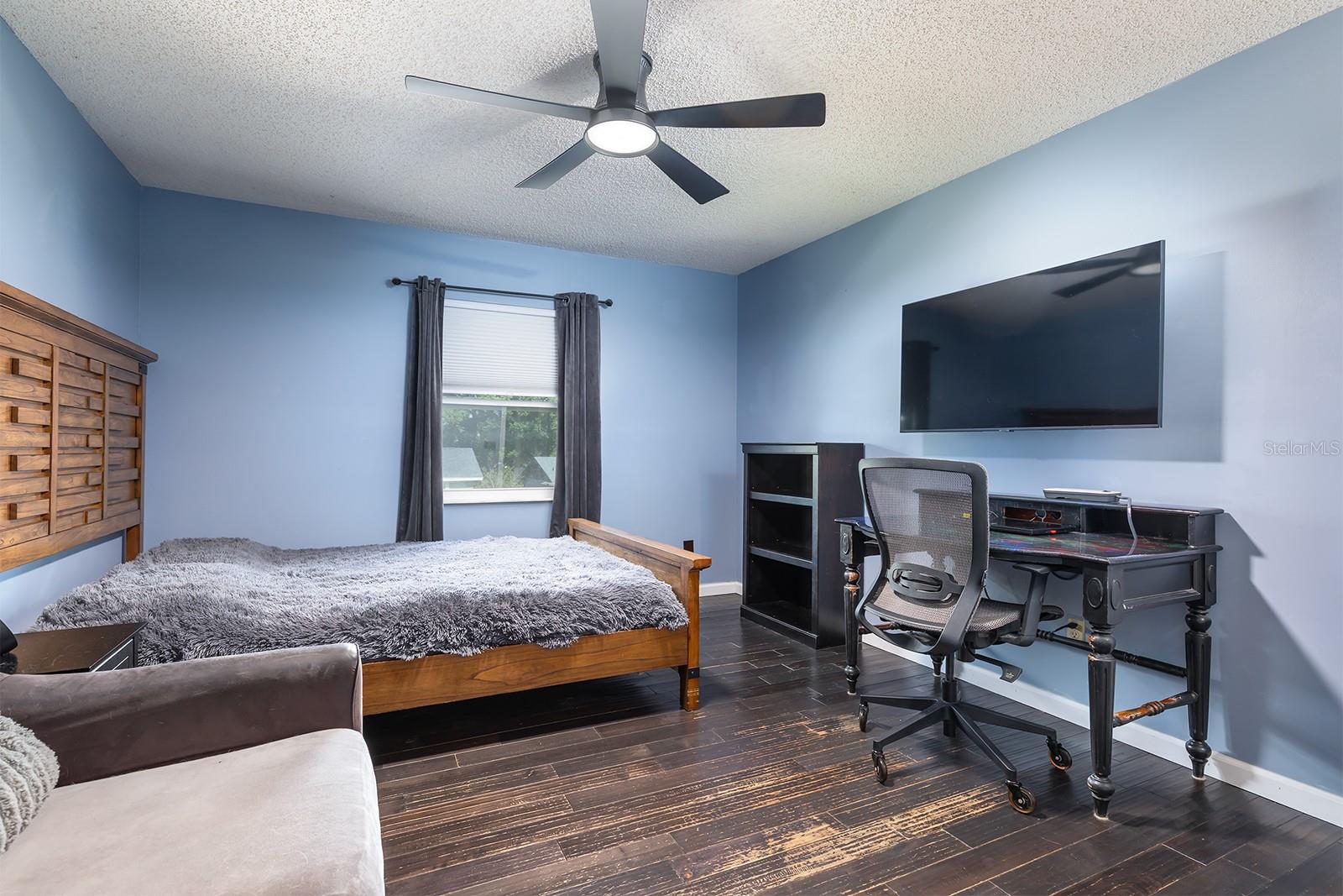 Image 22 of 39 For 1010 Chokecherry Drive