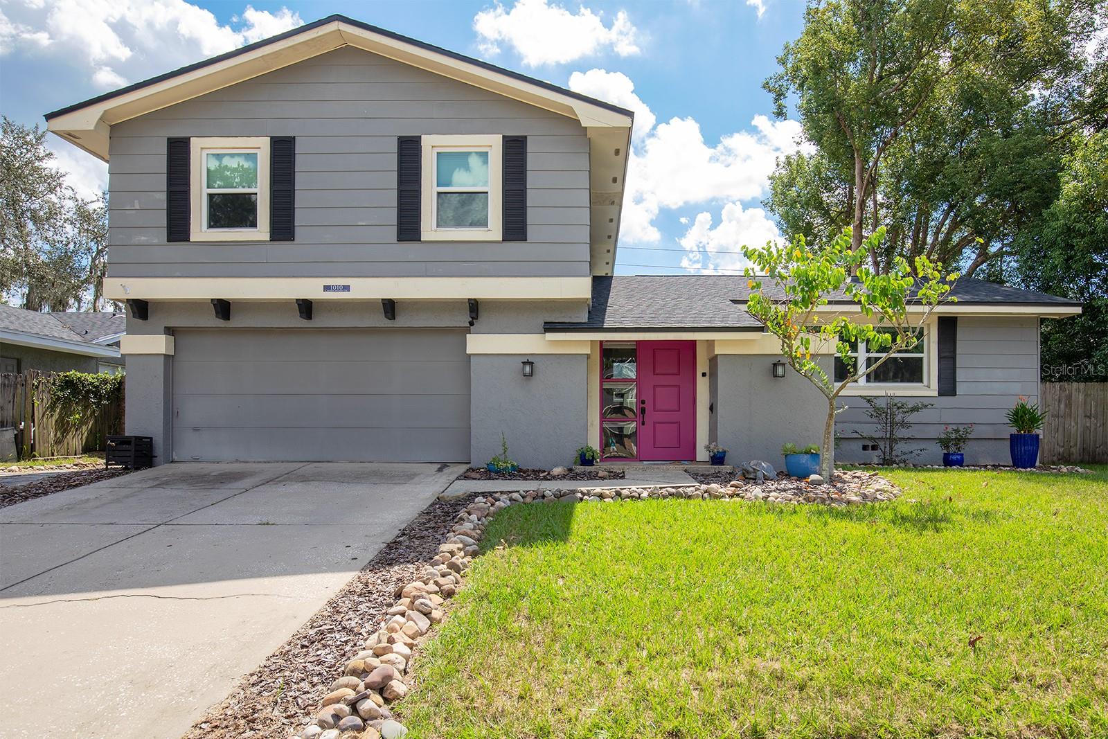 Image 4 of 39 For 1010 Chokecherry Drive