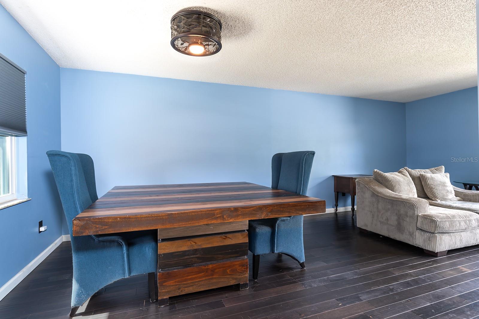 Image 9 of 39 For 1010 Chokecherry Drive