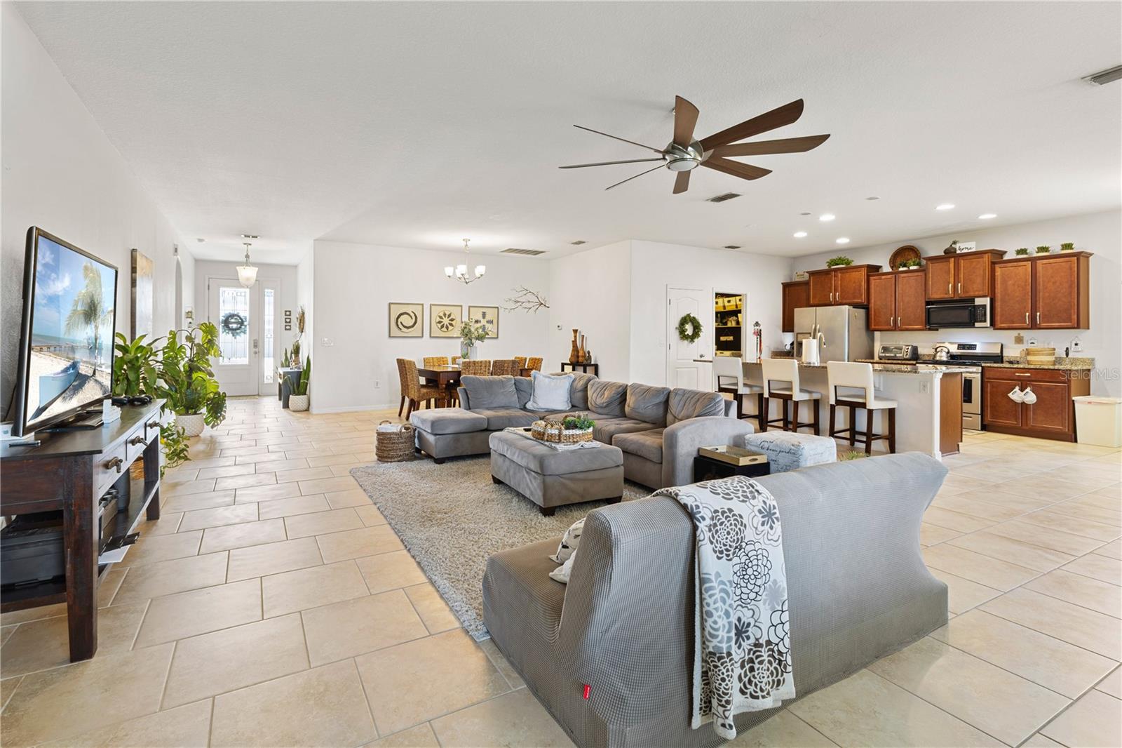 Image 15 of 40 For 637 Bluehearts Trail