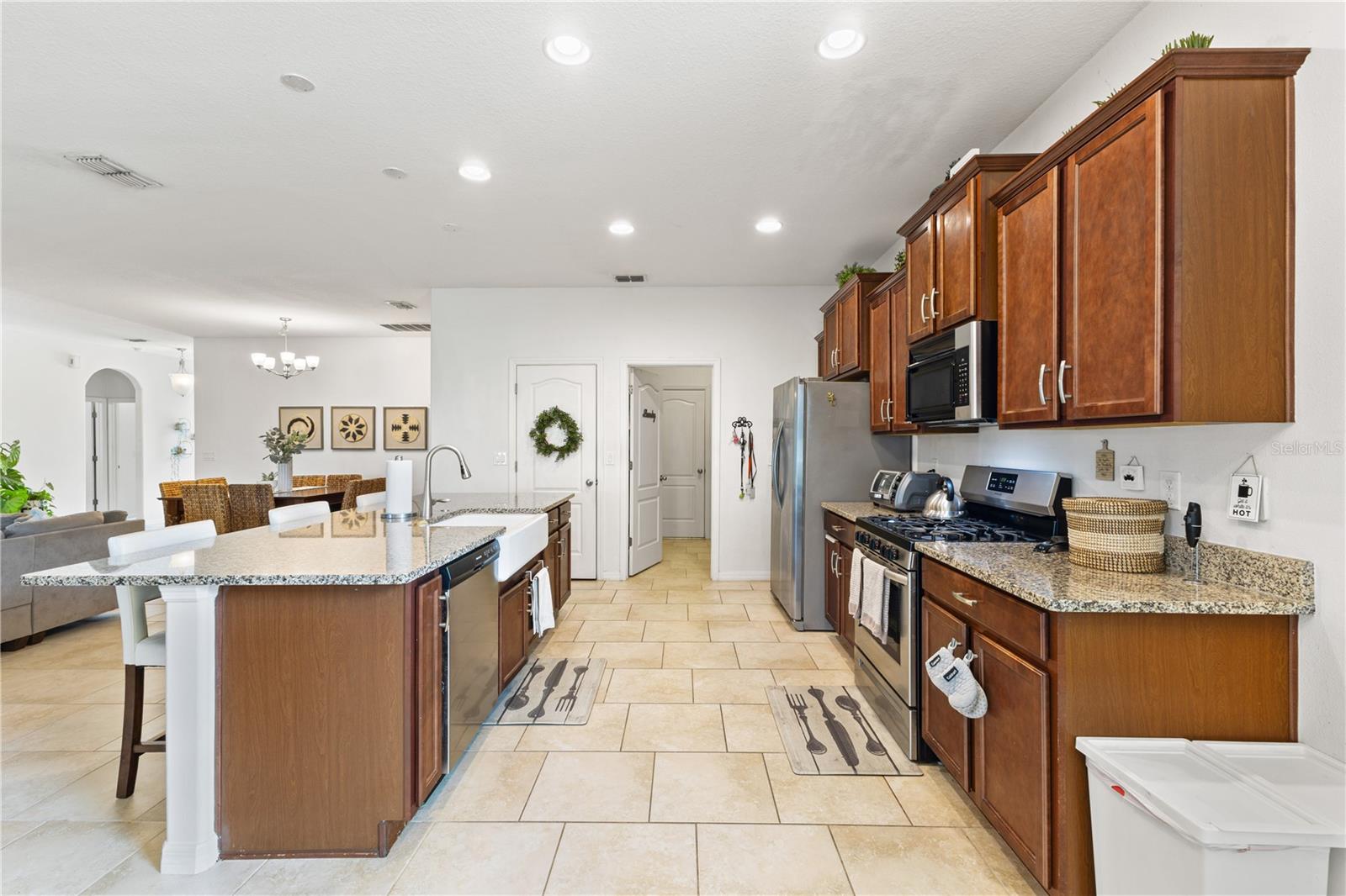 Image 17 of 40 For 637 Bluehearts Trail