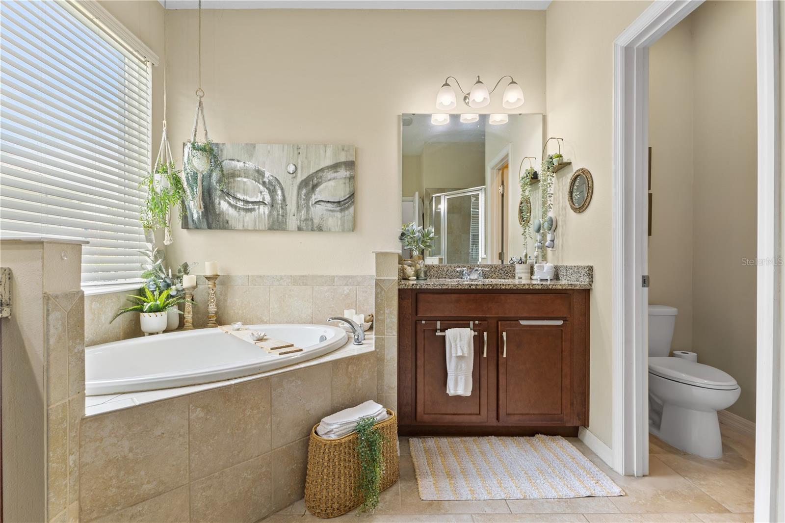 Image 28 of 40 For 637 Bluehearts Trail