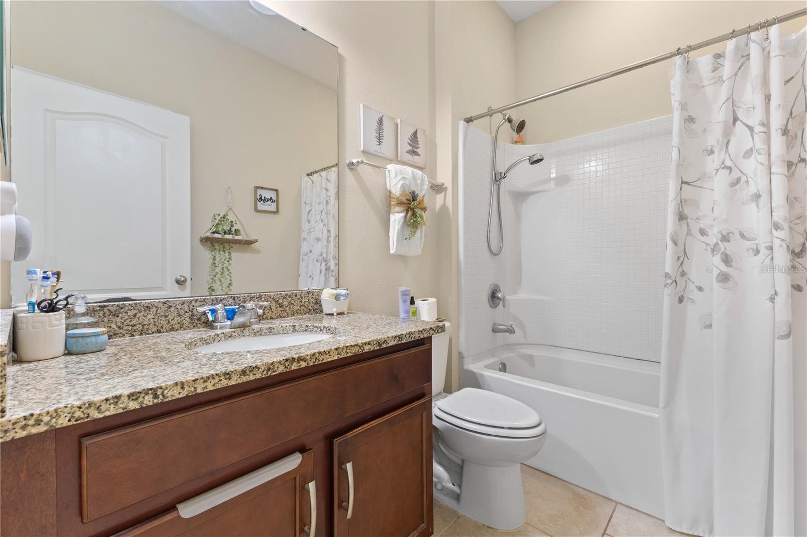 Image 5 of 40 For 637 Bluehearts Trail