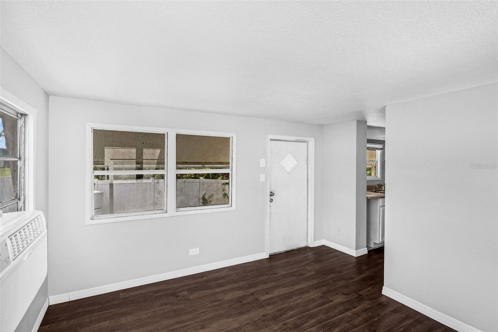 Image 6 of 13 For 2854 Lake Alfred Road 7