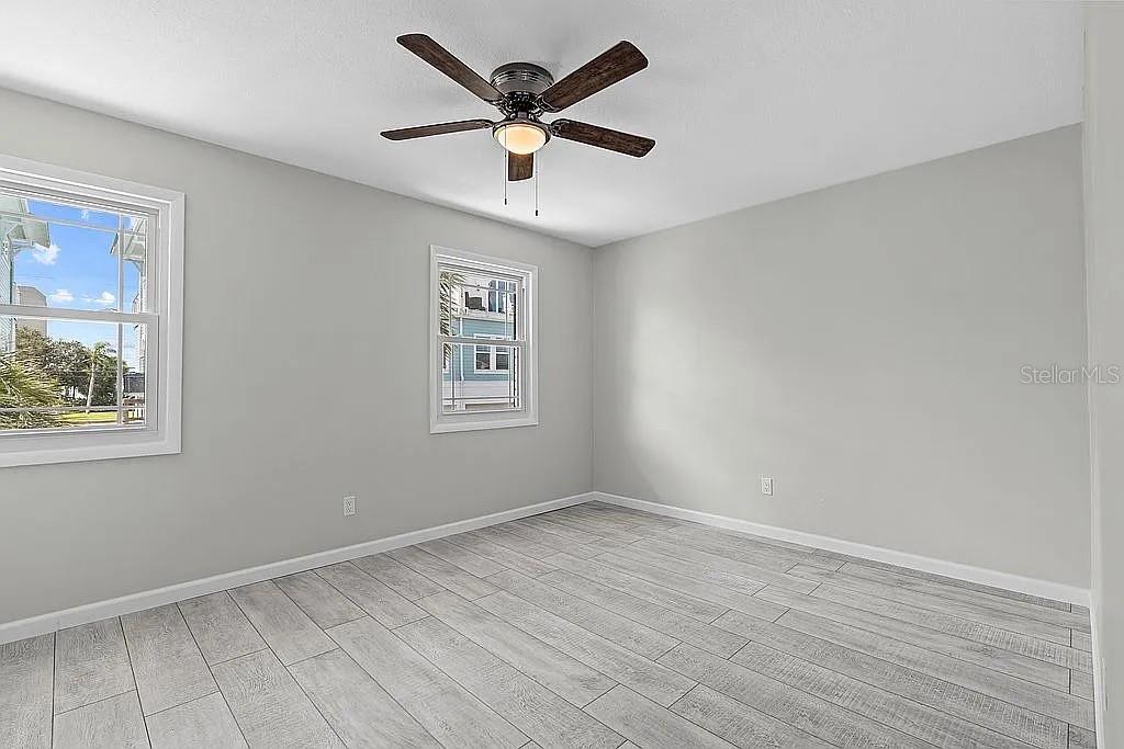 Image 24 of 38 For 210 Bunker Hill Lane