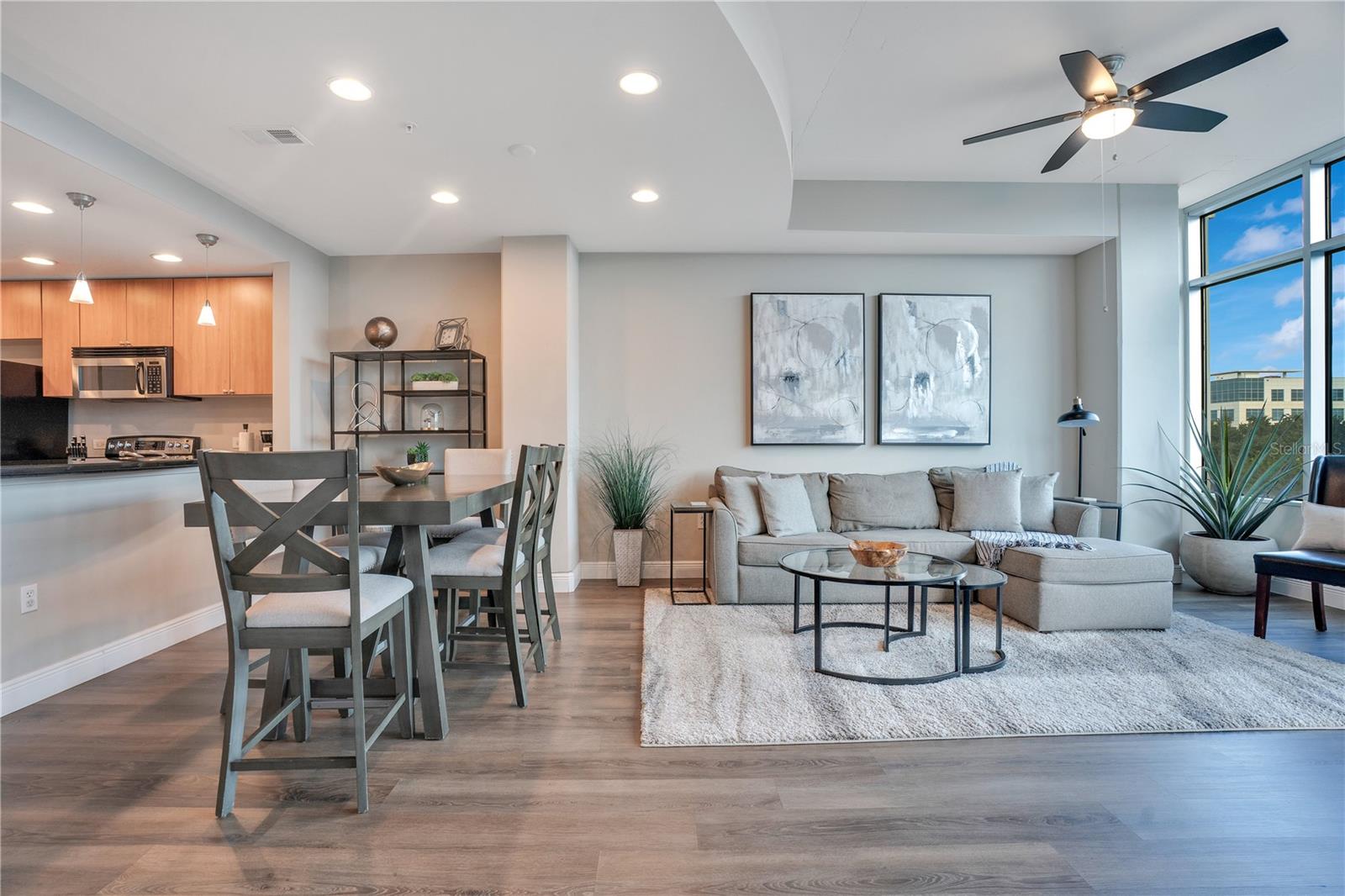 Image 12 of 42 For 525 Jackson Street 504