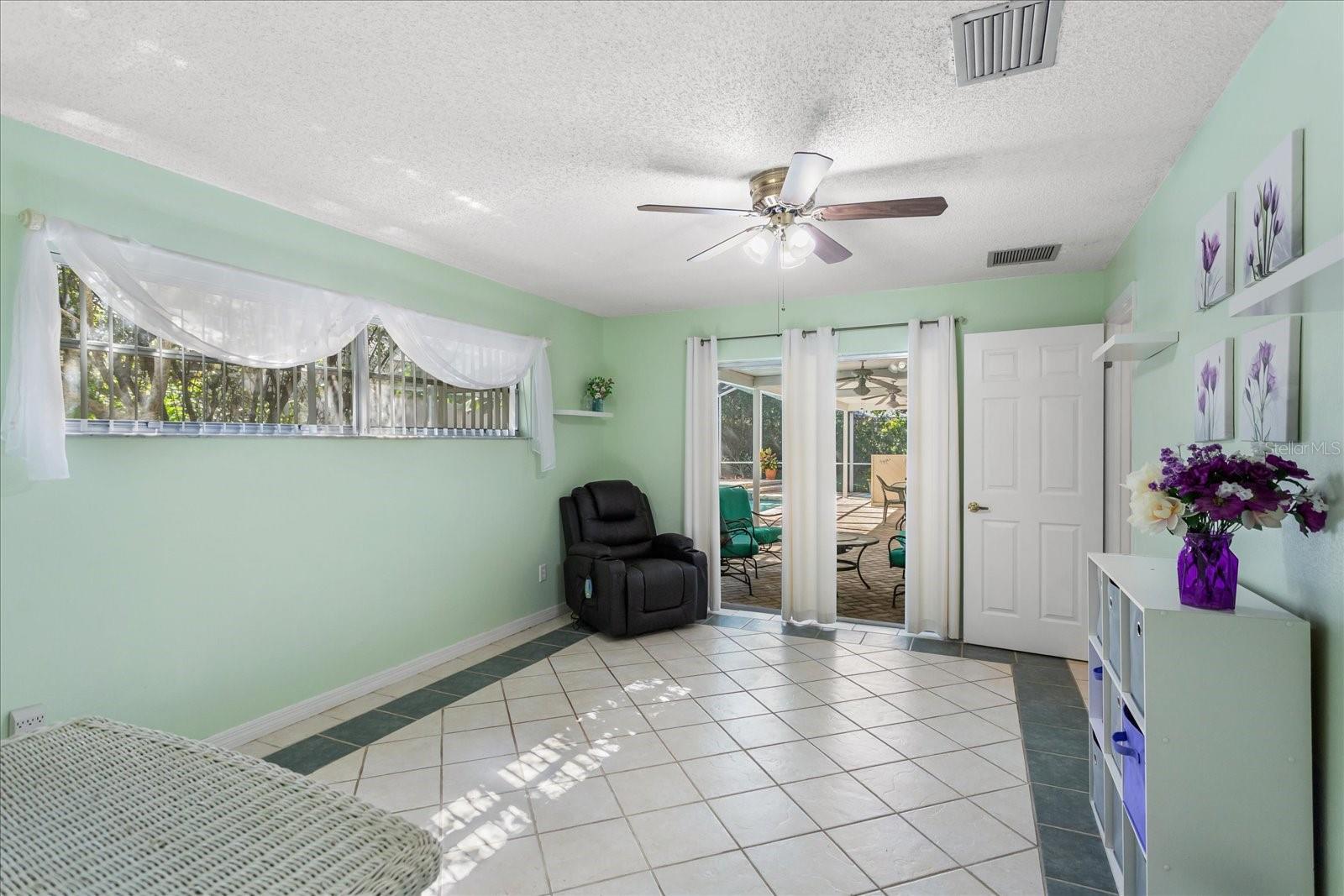 Image 15 of 60 For 401 Magnolia Oak Drive