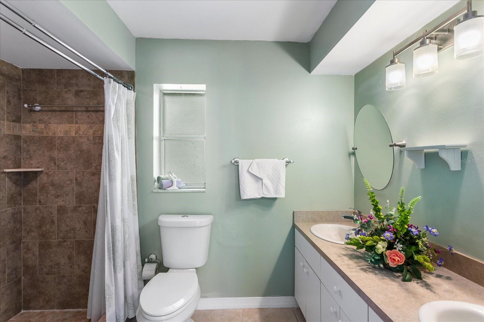 Image 16 of 60 For 401 Magnolia Oak Drive