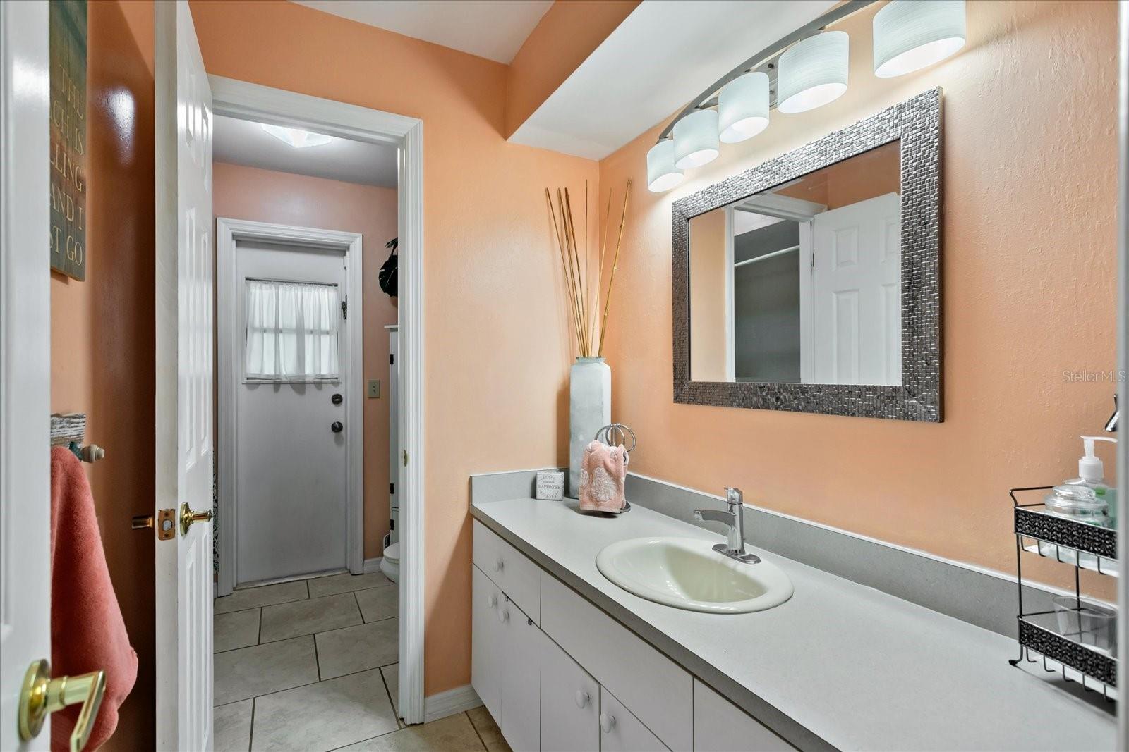 Image 17 of 60 For 401 Magnolia Oak Drive