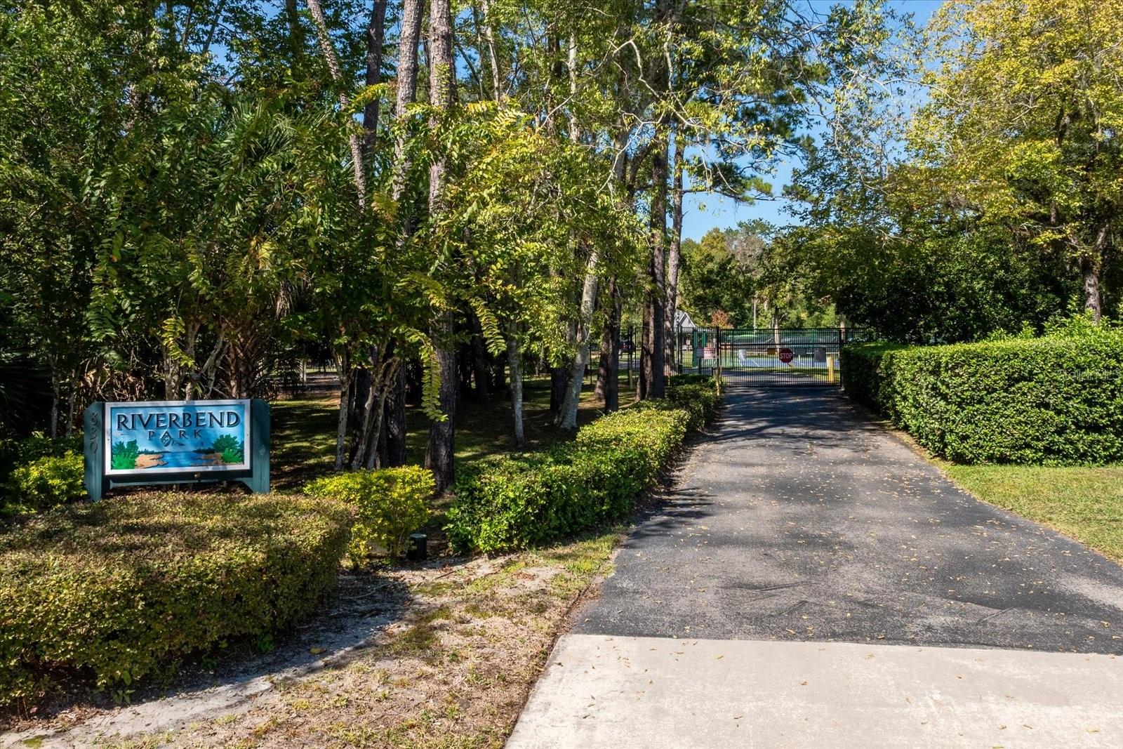 Image 38 of 60 For 401 Magnolia Oak Drive