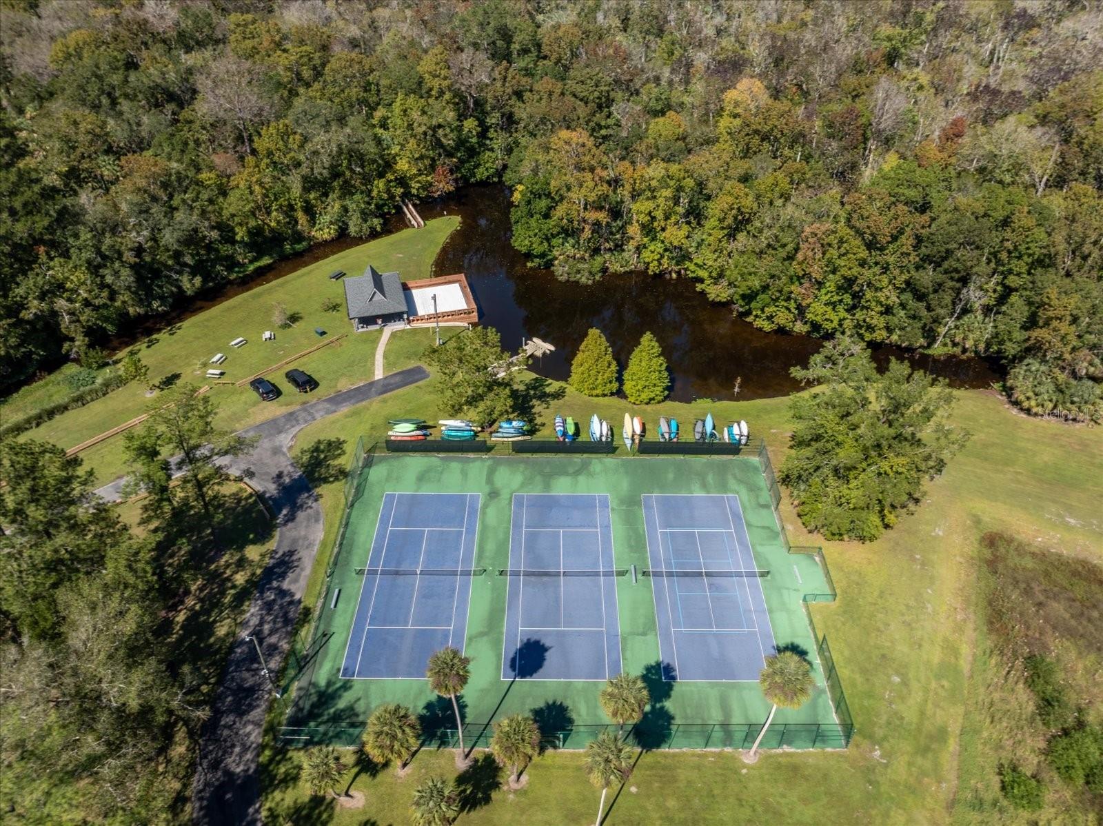 Image 39 of 60 For 401 Magnolia Oak Drive