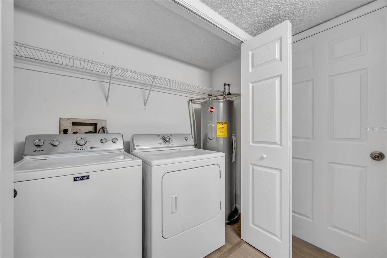 Image 22 of 27 For 5089 Eaglesmere Drive D09