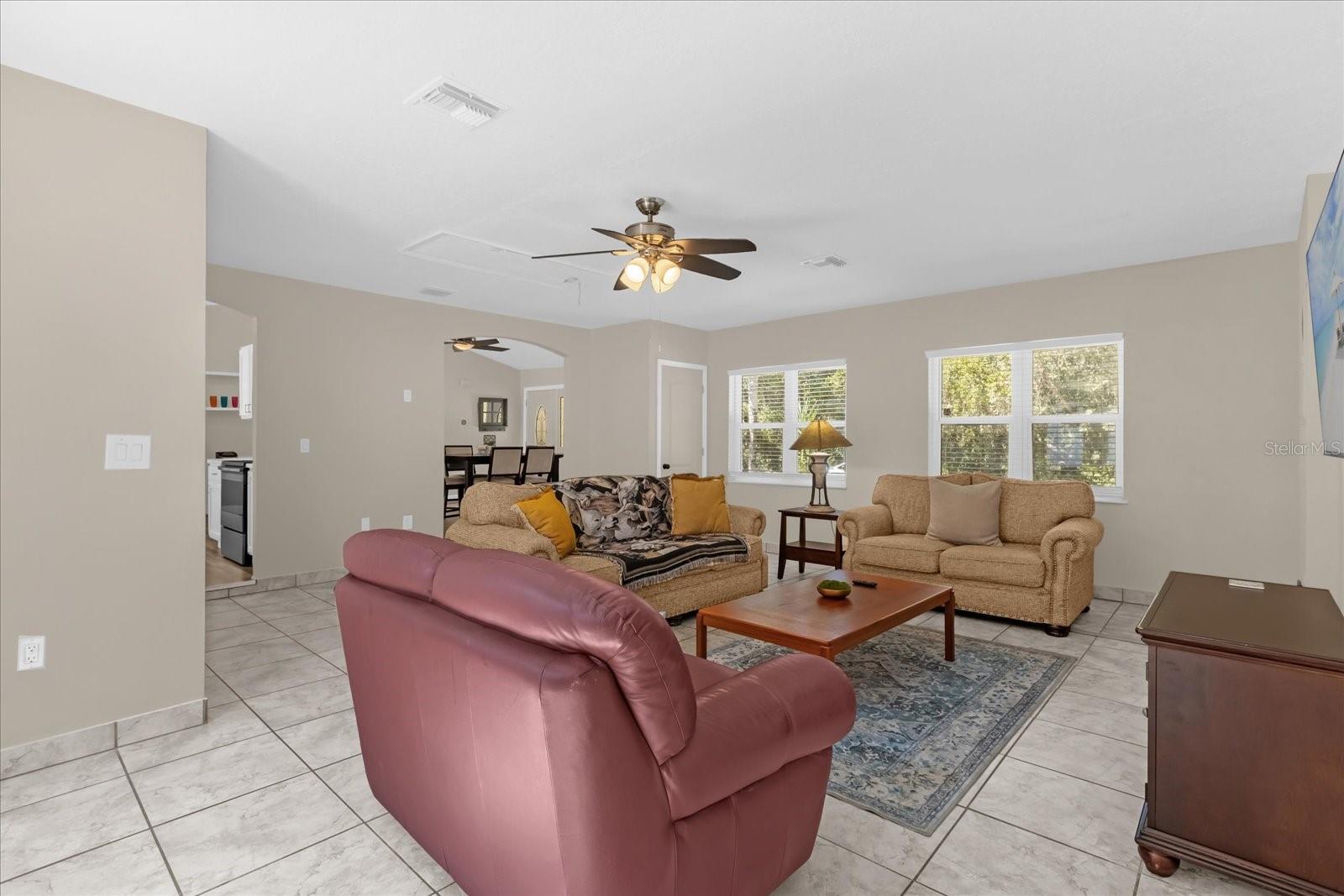 Image 4 of 19 For 40140 Palm Street