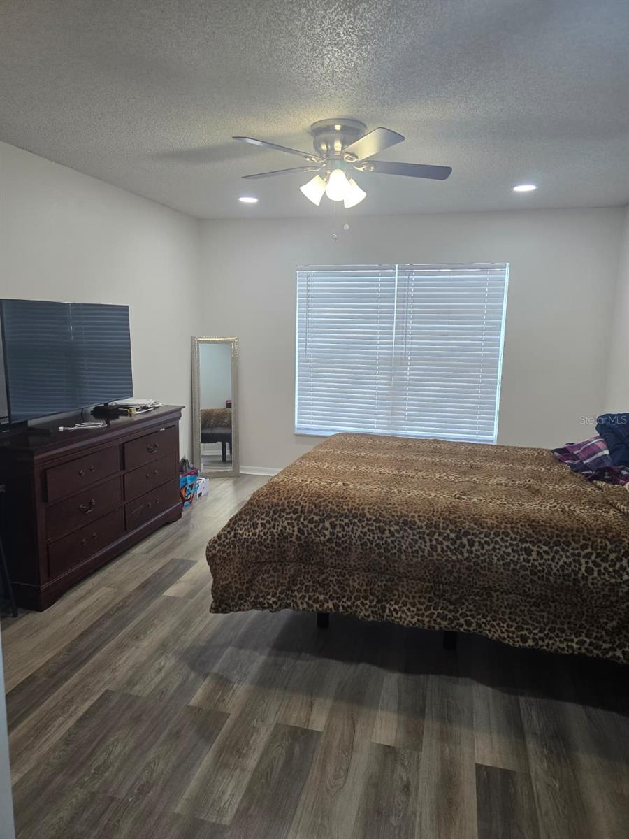 Image 16 of 22 For 13303 Pinyon Drive