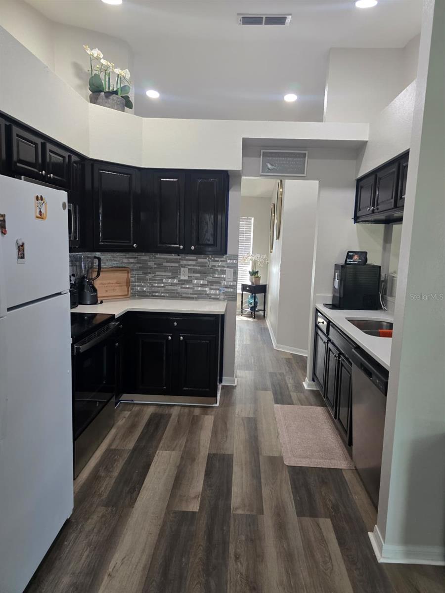 Image 8 of 22 For 13303 Pinyon Drive