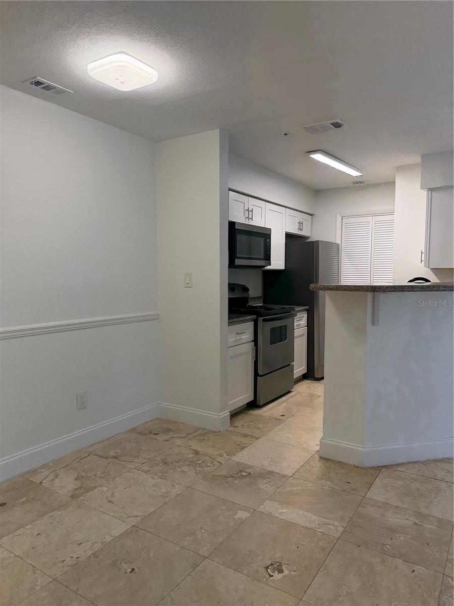 Image 40 of 41 For 216 Afton Square 111