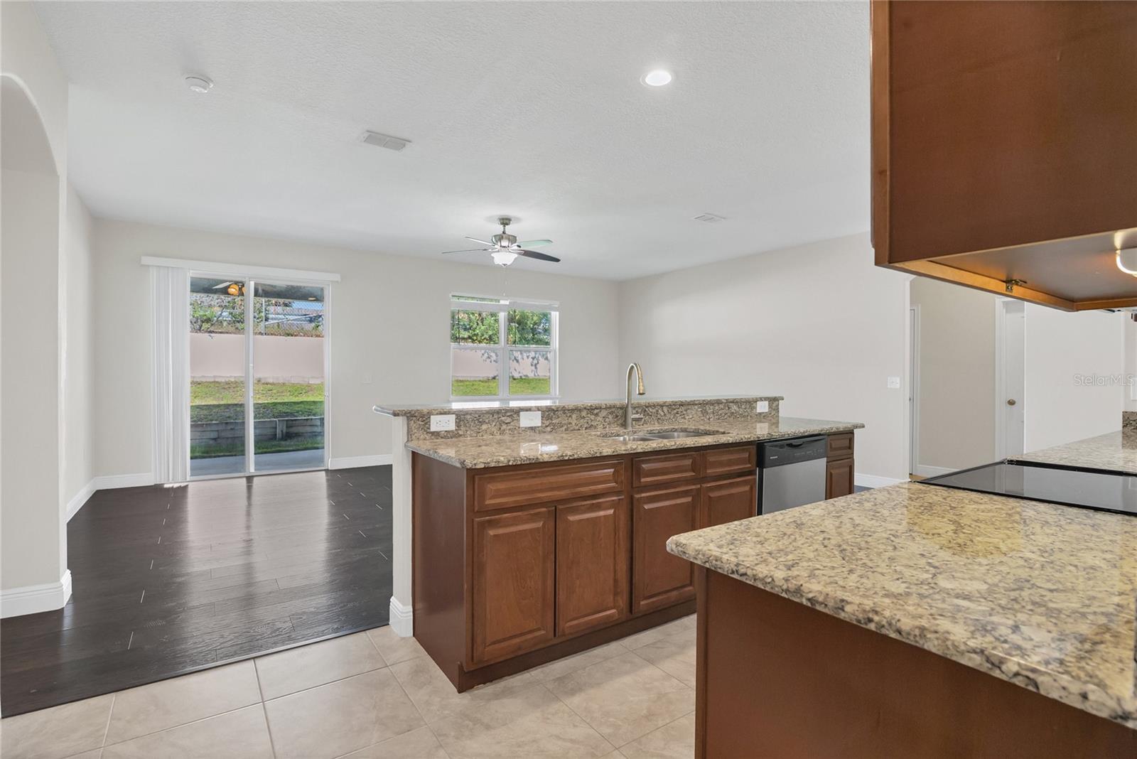 Image 11 of 27 For 33943 Emerald Pond Loop