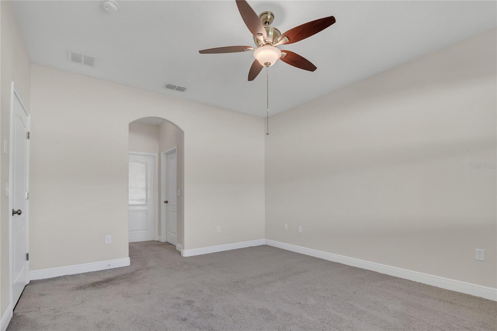 Image 15 of 27 For 33943 Emerald Pond Loop