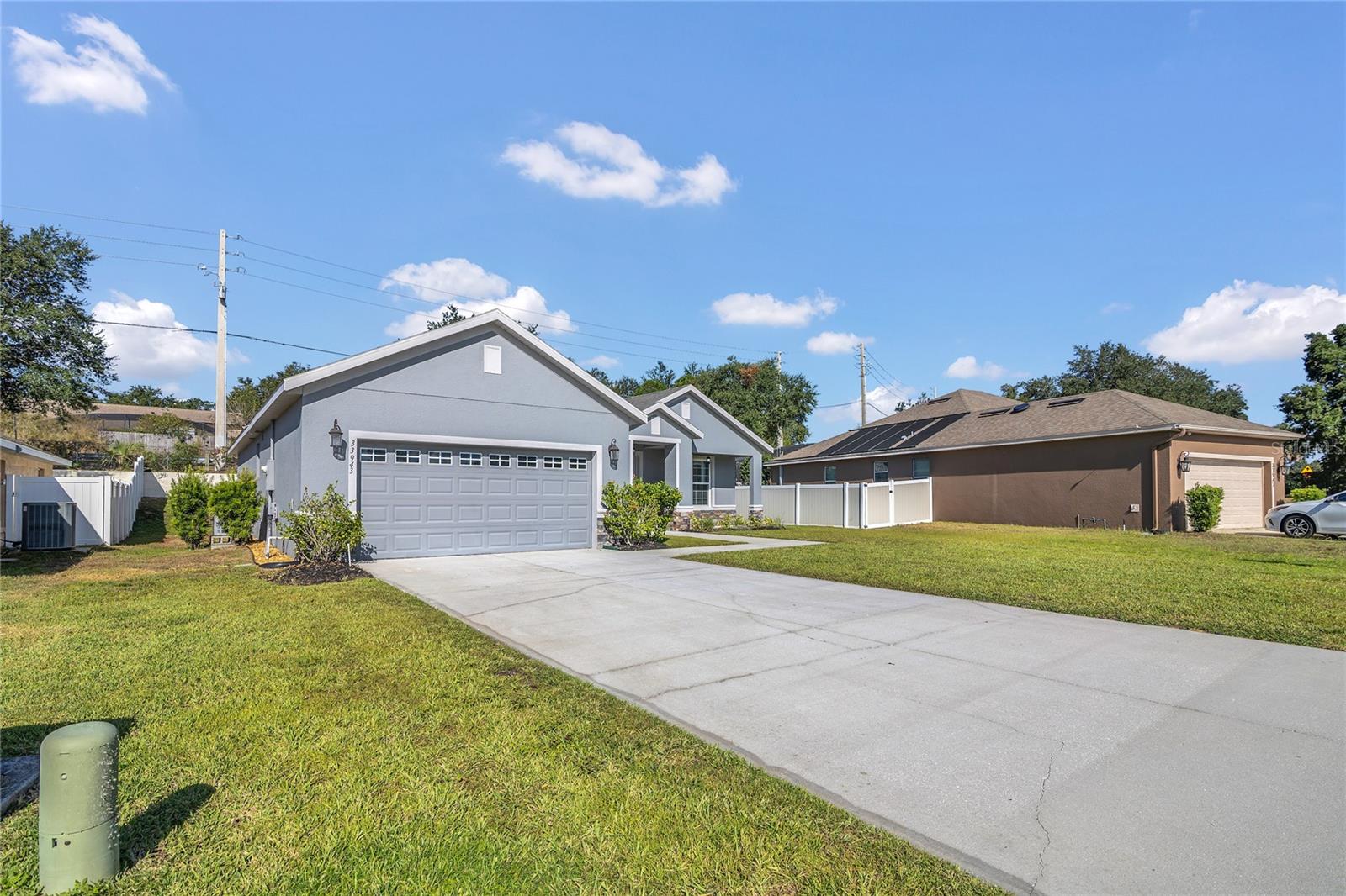 Image 2 of 27 For 33943 Emerald Pond Loop