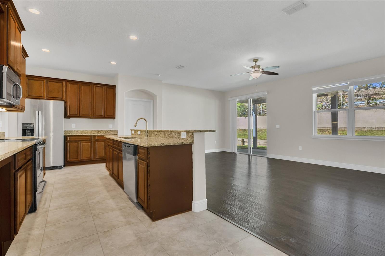 Image 7 of 27 For 33943 Emerald Pond Loop