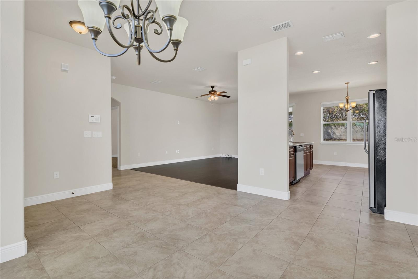 Image 12 of 25 For 33919 Emerald Pond Loop