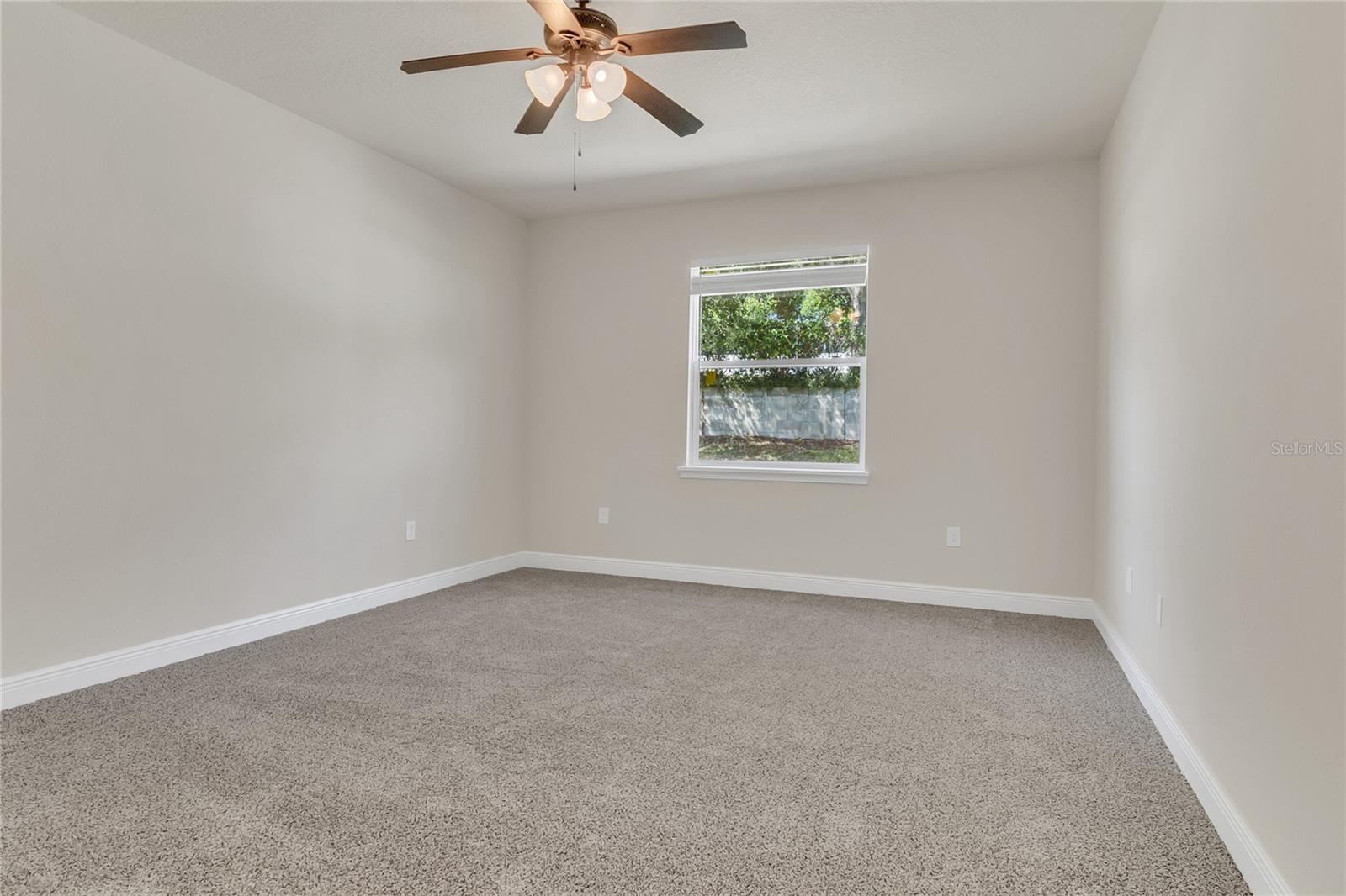 Image 18 of 25 For 33919 Emerald Pond Loop