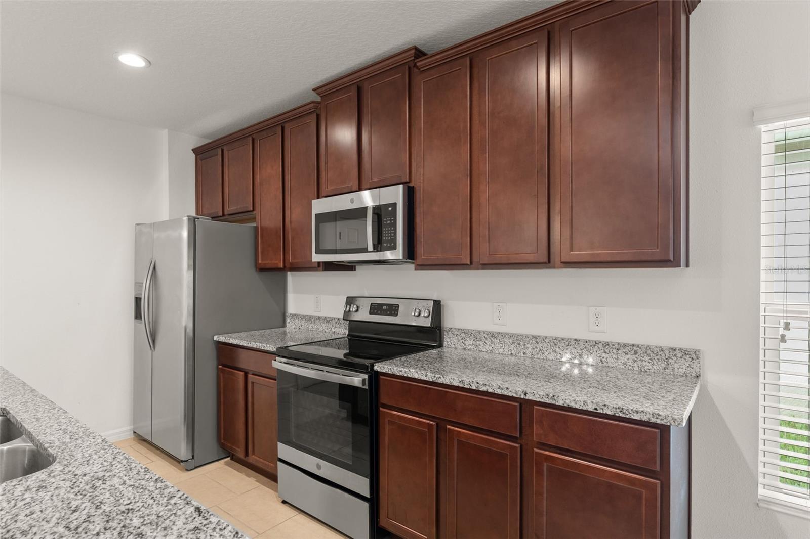 Image 12 of 37 For 5583 Sabal Drive