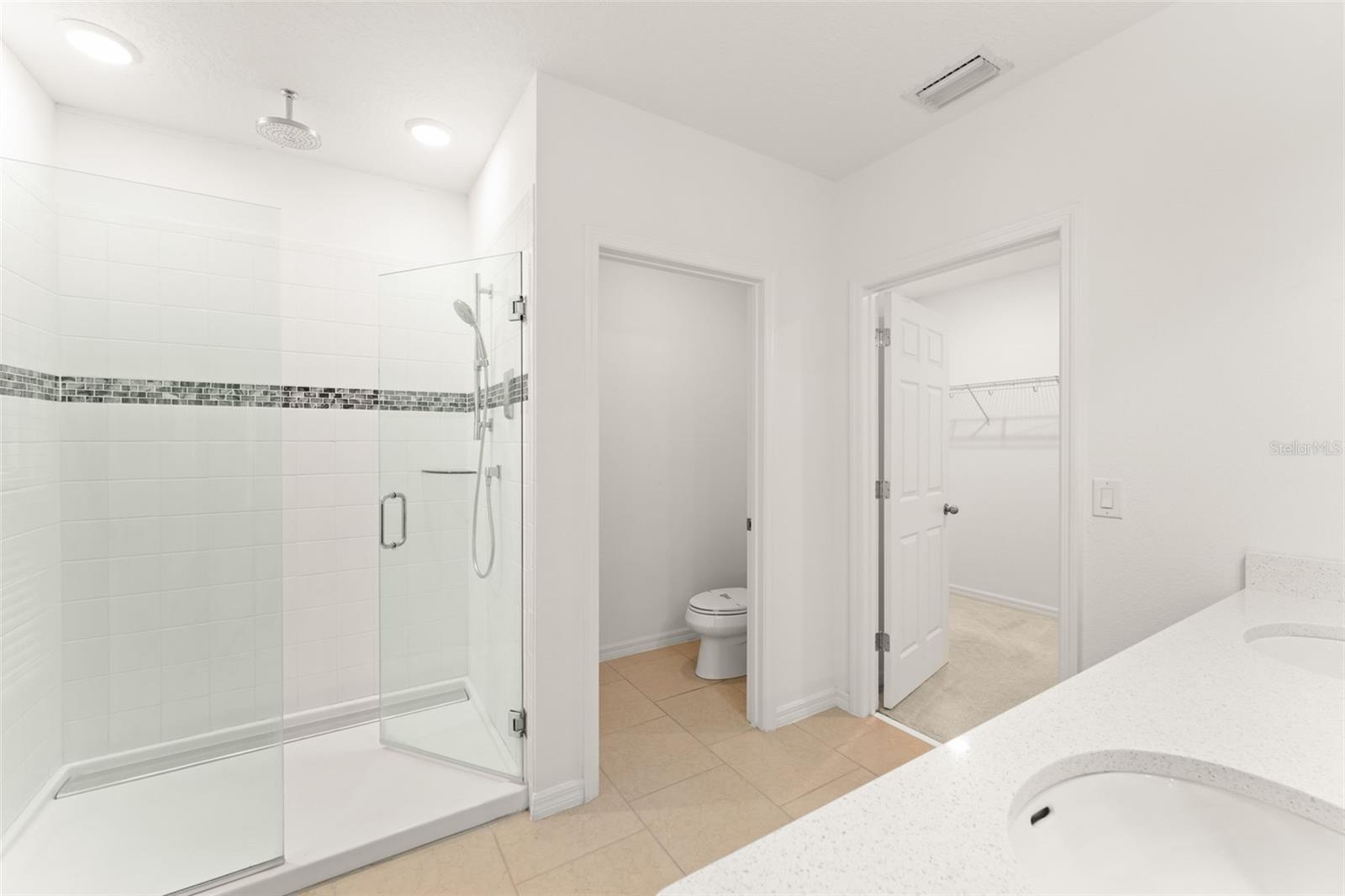 Image 22 of 37 For 5583 Sabal Drive