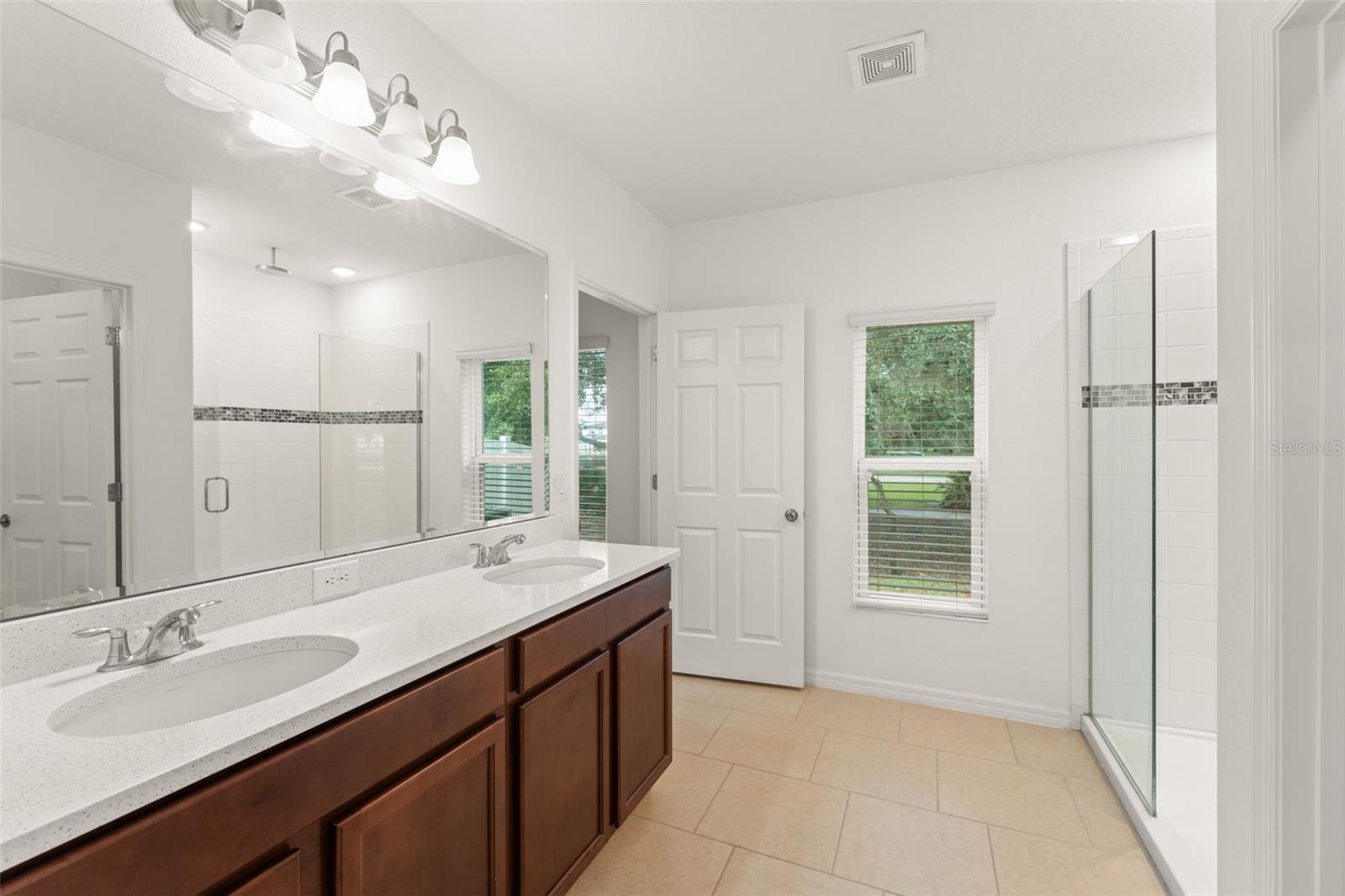 Image 23 of 37 For 5583 Sabal Drive