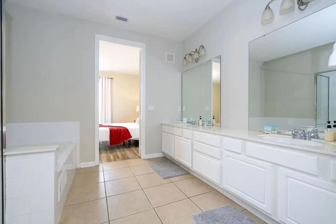 Image 12 of 53 For 5025 Shoreway Loop 10703