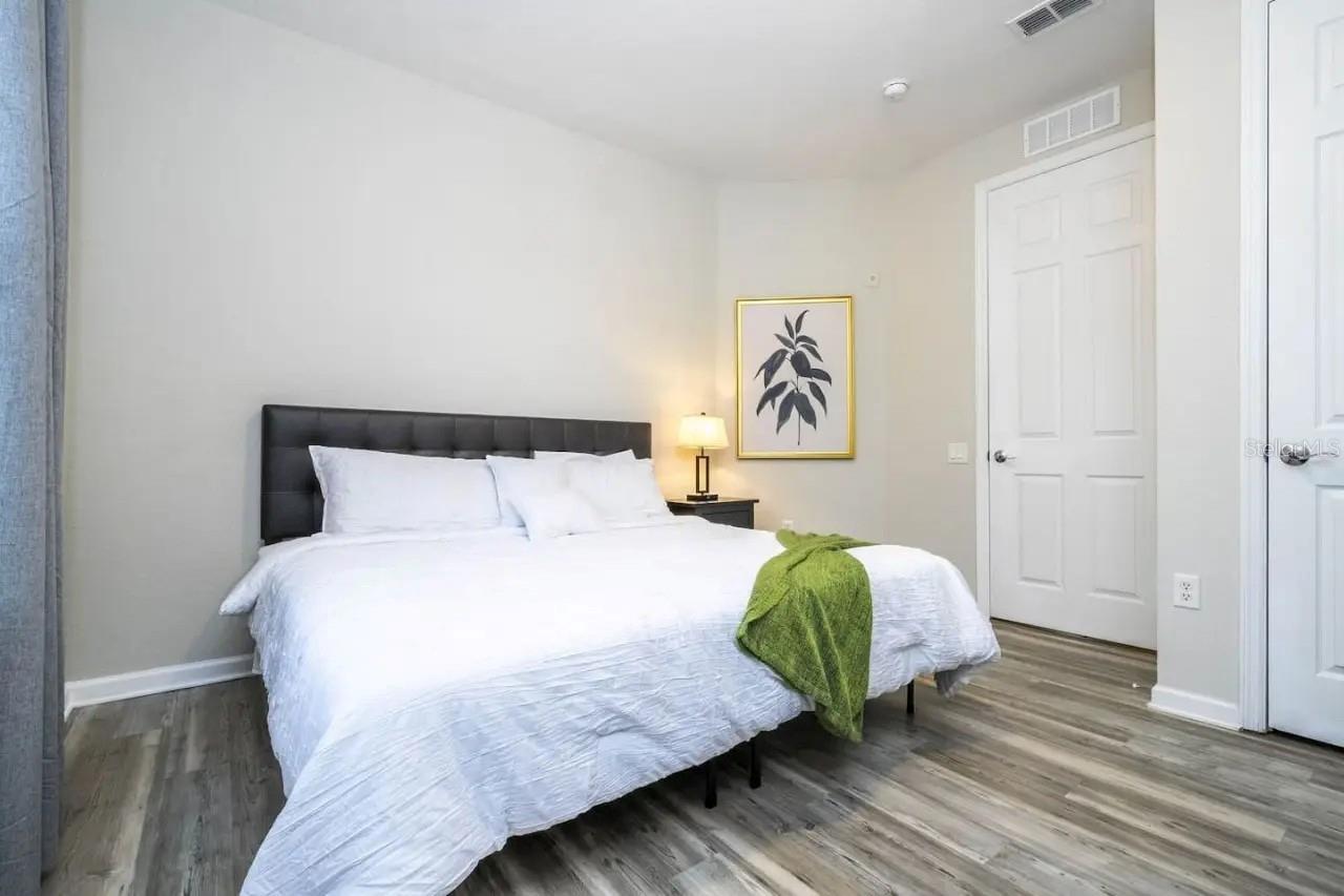 Image 14 of 53 For 5025 Shoreway Loop 10703