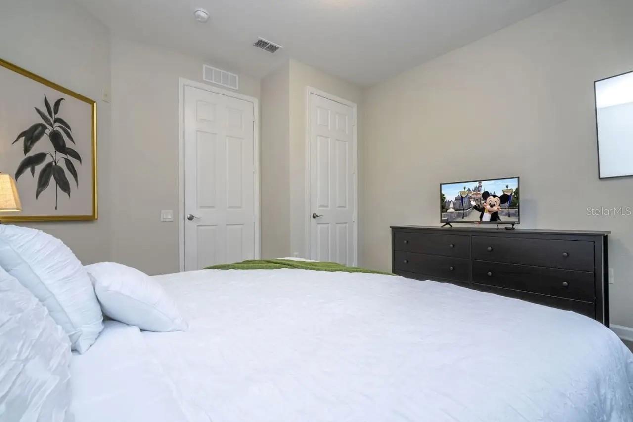 Image 15 of 53 For 5025 Shoreway Loop 10703